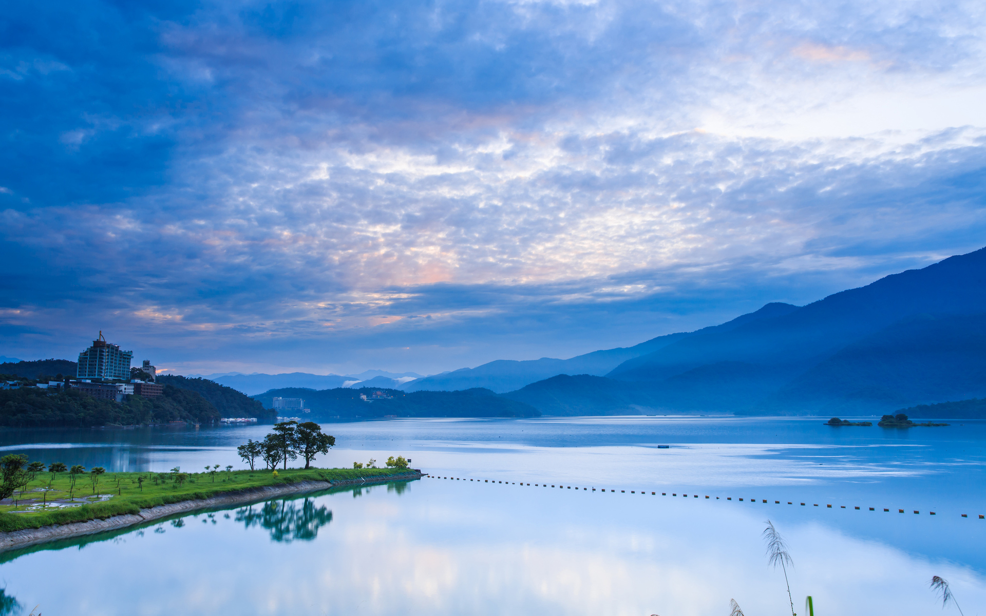 市生態(tài)環(huán)境局召開全國人大常委會(huì)水污染防治法執(zhí)法檢查迎檢工作會(huì)